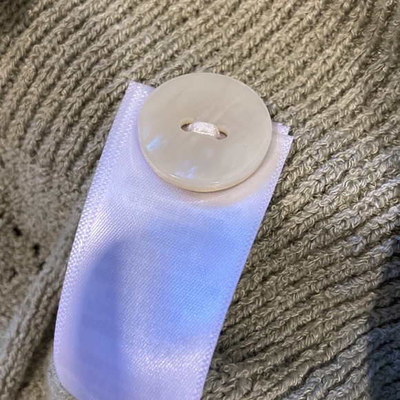 Nicole Miller Cardigan - Picture 4 of 7